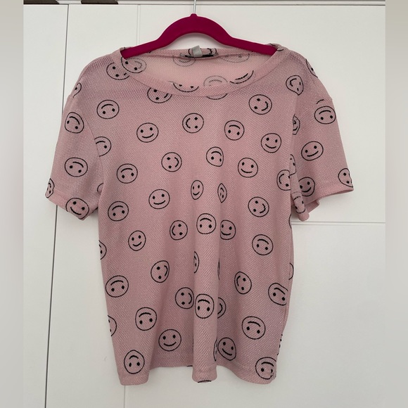 3/$15. Super cute sheer-ish top cute w a tank under or sports bra. Worn twice - Picture 2 of 3